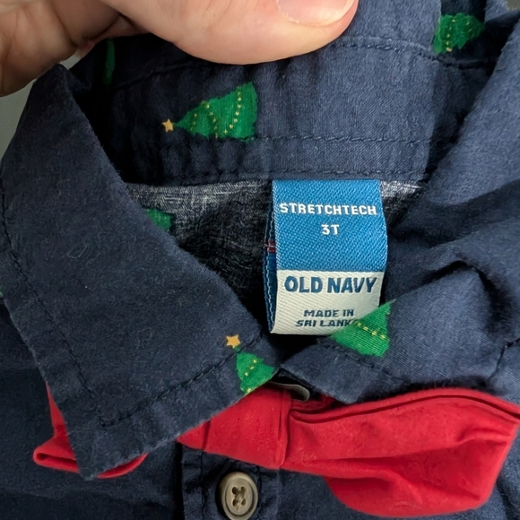 Lot of 2 (TWO) Toddler Boy Christmas Holiday Long Sleeve Shirts in Size 3T - Picture 3 of 7